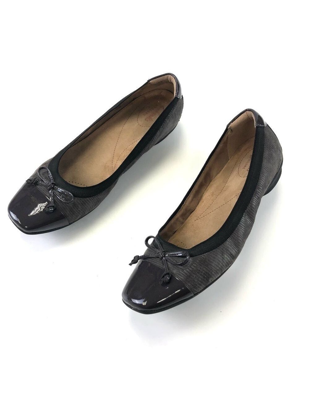 Clark’s Artizan brown taupe plum ballet flats with patent toe cap Size 9.5